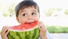 娱乐圈吃瓜小孩子是谁,吃瓜小孩子背后的真实身份曝光